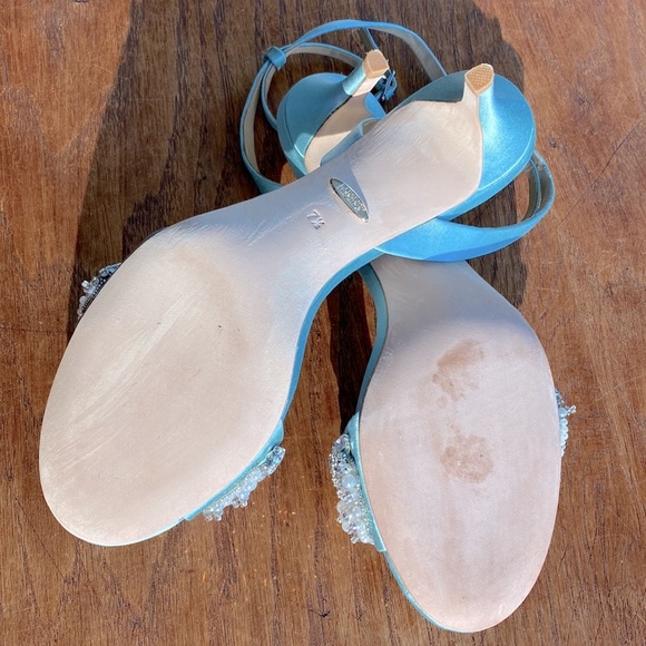Badgley Mischka “Fiona” Pearl and Jeweled Sandals NIB - Picture 3 of 8